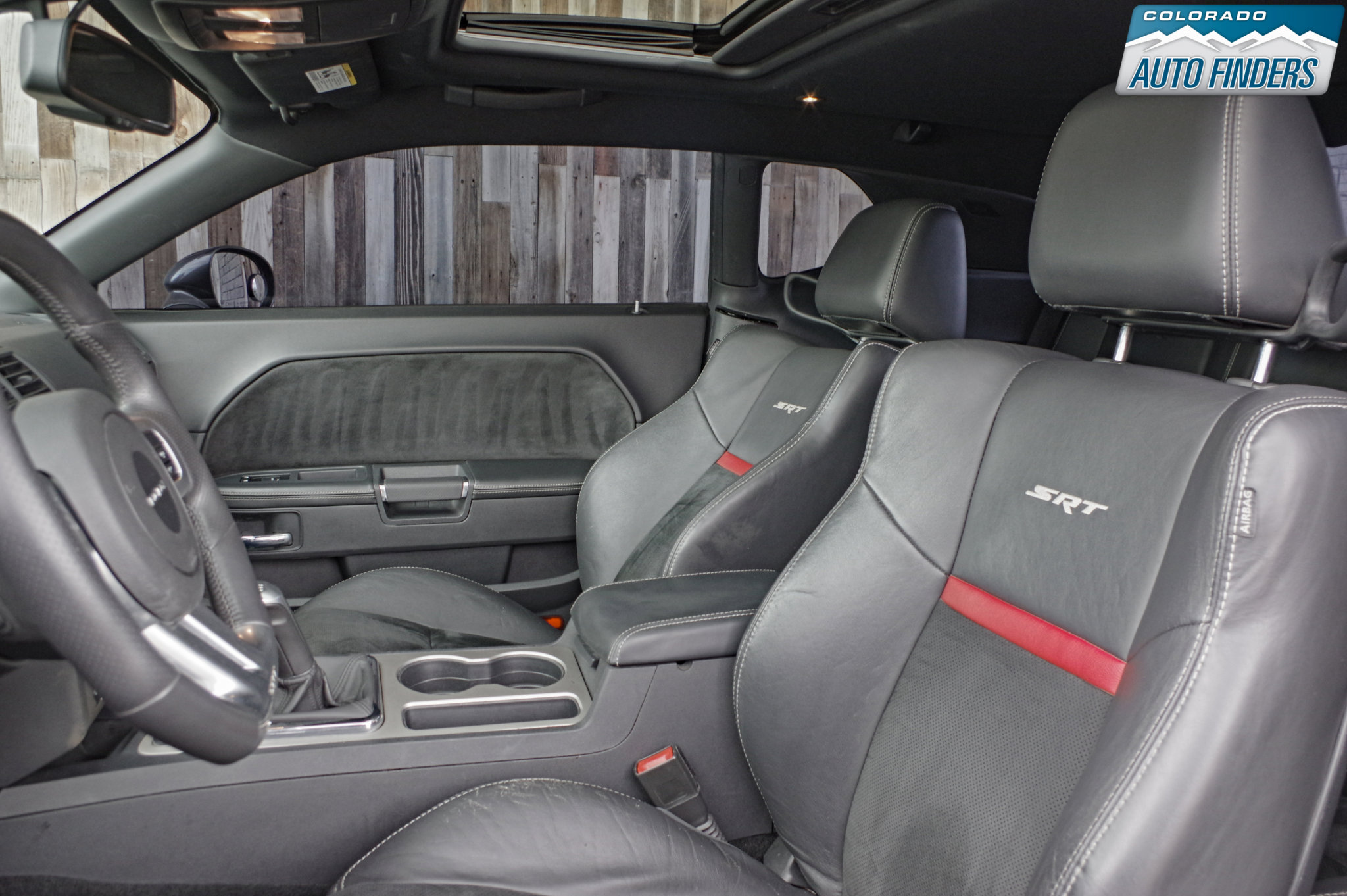 Used 2014 Dodge Challenger SRT8 w/ Harman/Kardon Audio Group image 12