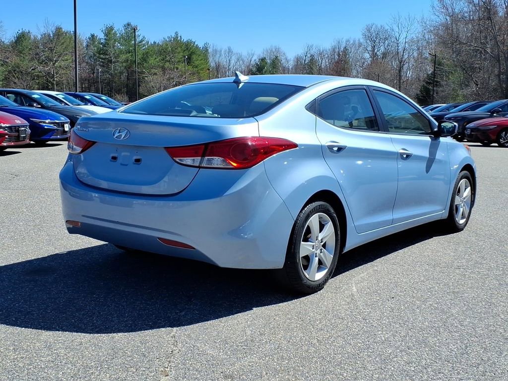 Used 2013 Hyundai Elantra GLS w/ Preferred Pkg image 3