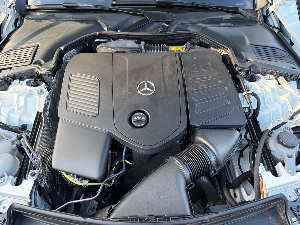 Used 2024 Mercedes-Benz CLE 300 4MATIC Coupe image 17
