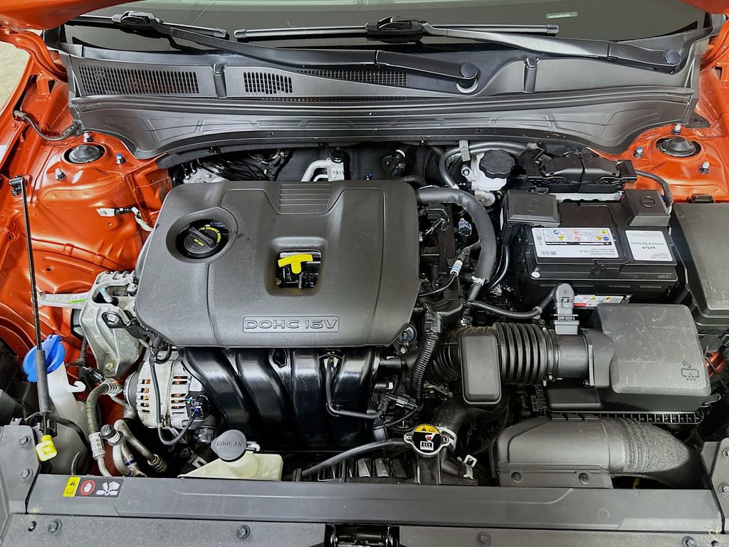 Used 2023 Kia Forte LXS image 9