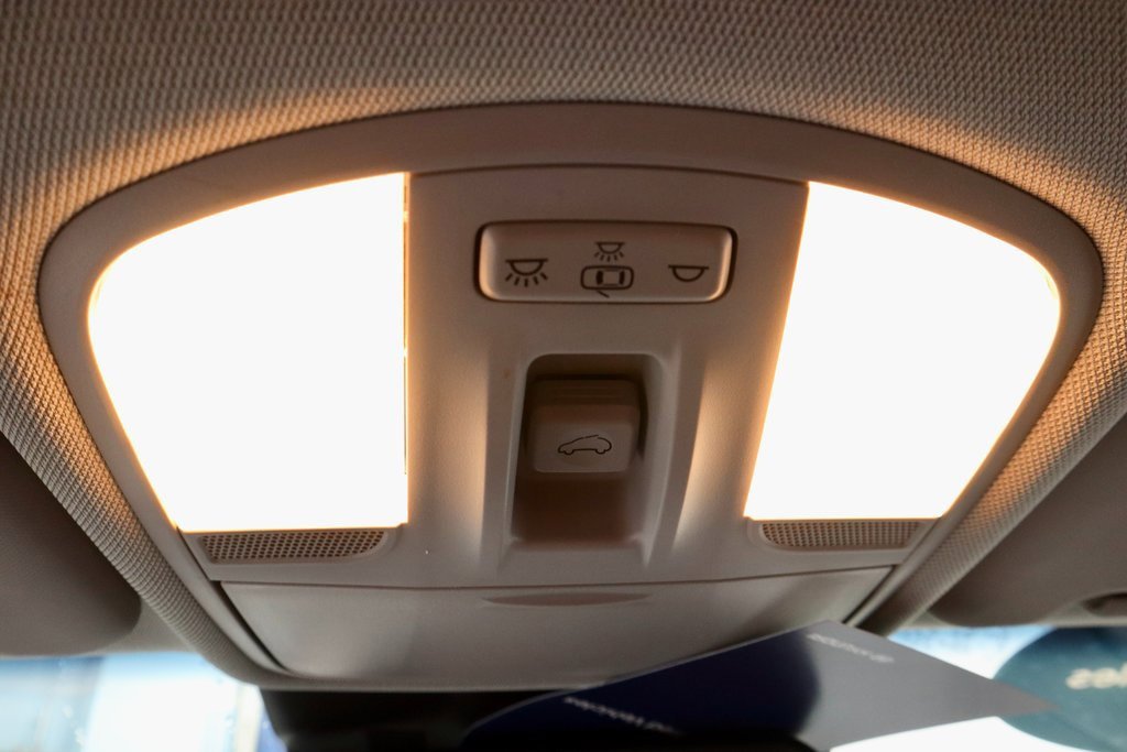 Certified 2023 Hyundai Kona Limited image 24