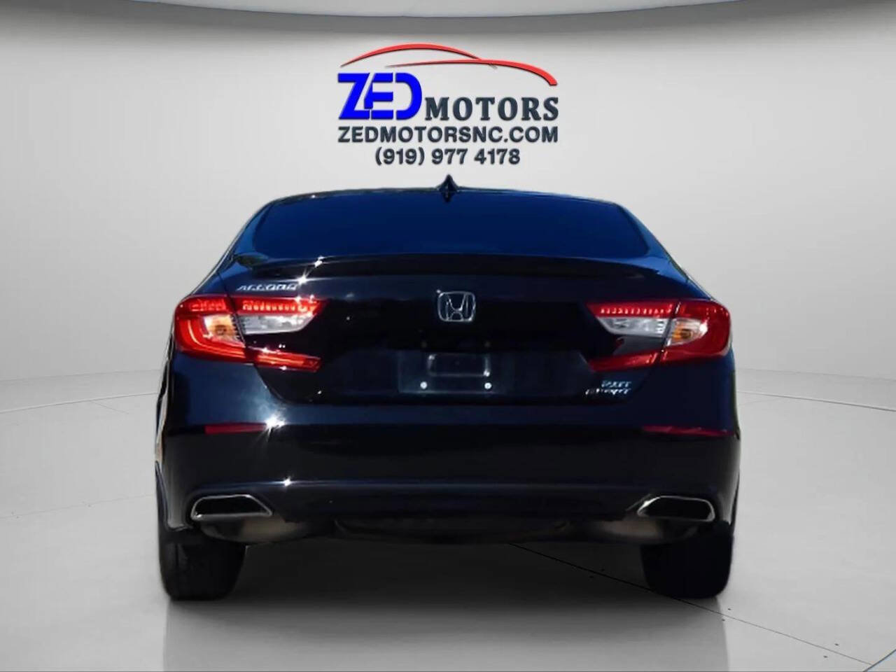 Used 2018 Honda Accord Sport image 6