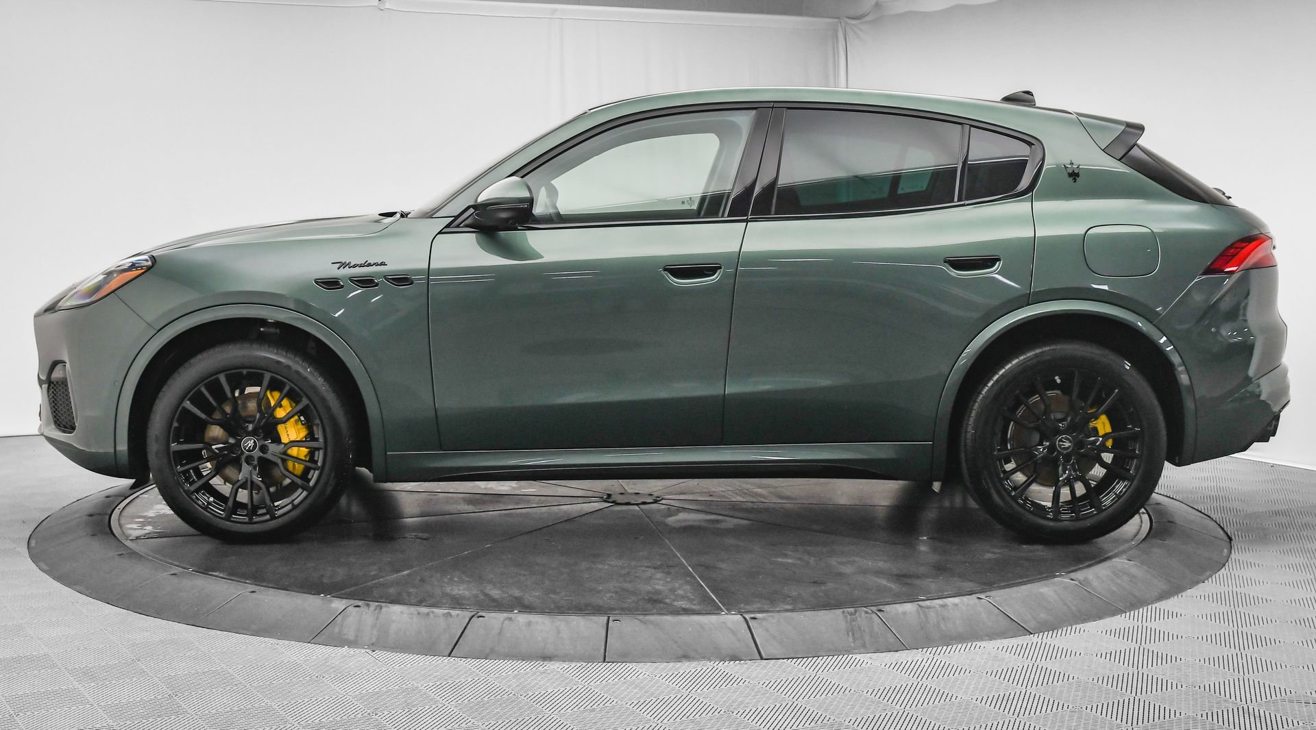 New 2025 Maserati Grecale Modena image 4