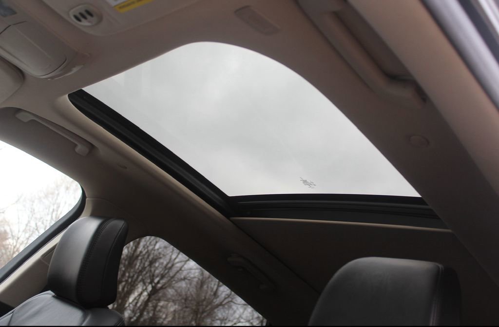 Used 2021 Lincoln Nautilus Reserve w/ Equipment Group 201A image 18