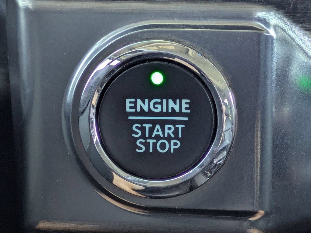 Used 2023 Ford F150 Lariat w/ Equipment Group 502A High AWD/4WD image 28