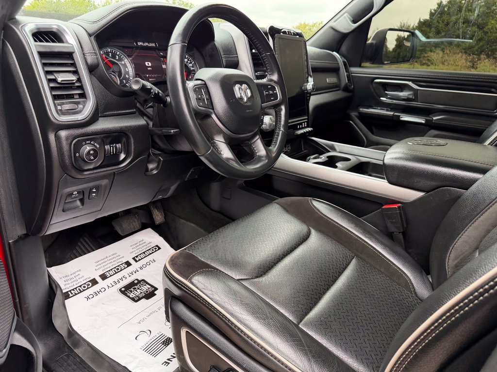 Used 2024 RAM 1500 Laramie AWD/4WD image 17