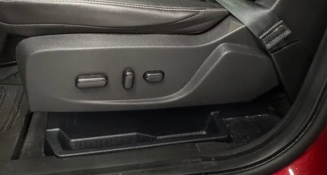 Used 2017 Ford Escape Titanium FWD image 26