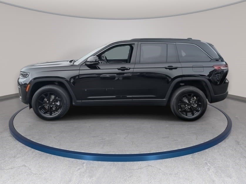 New 2026 Jeep Grand Cherokee Altitude AWD/4WD image 8