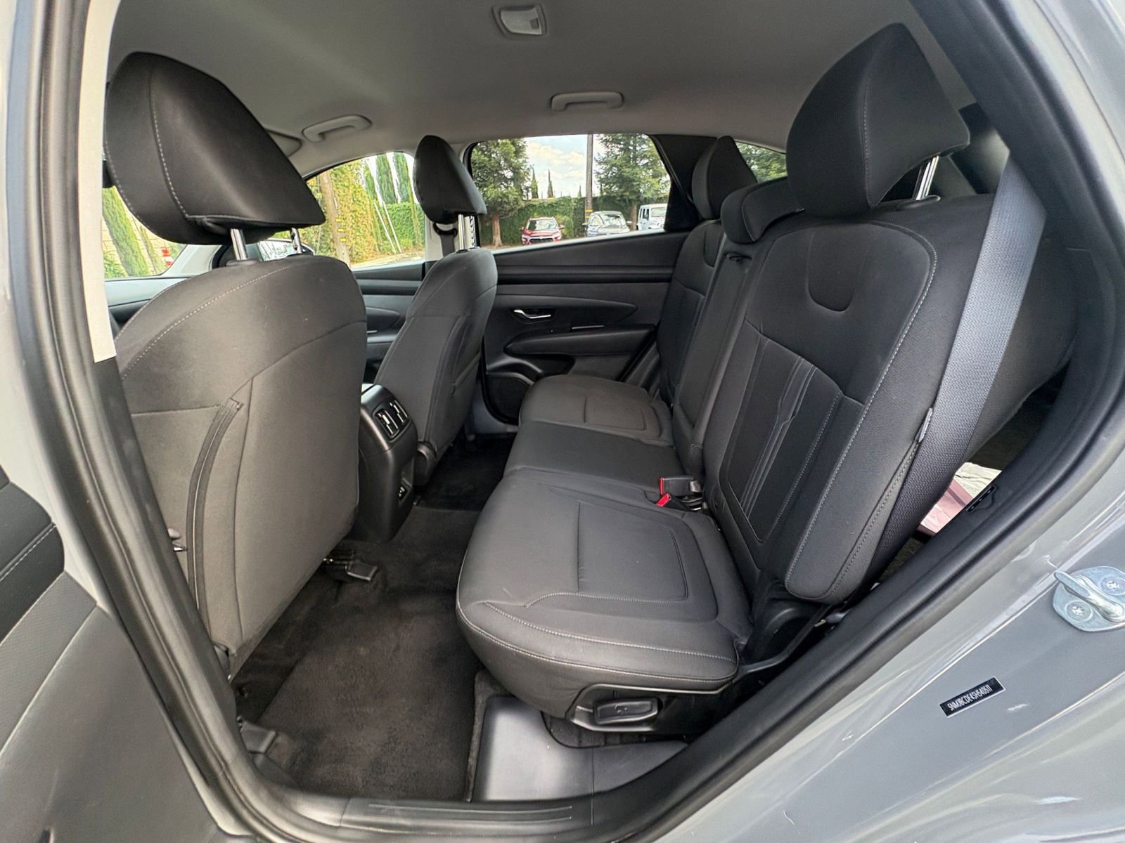 Used 2025 Hyundai Tucson SEL AWD/4WD image 29