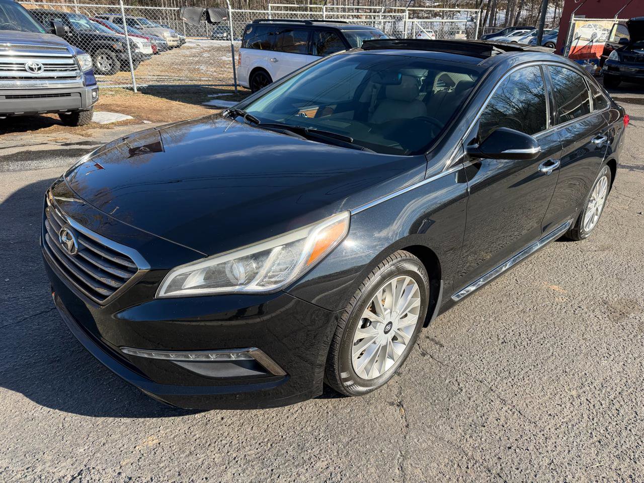 Used 2015 Hyundai Sonata Limited w/ Option Group 05 image 3