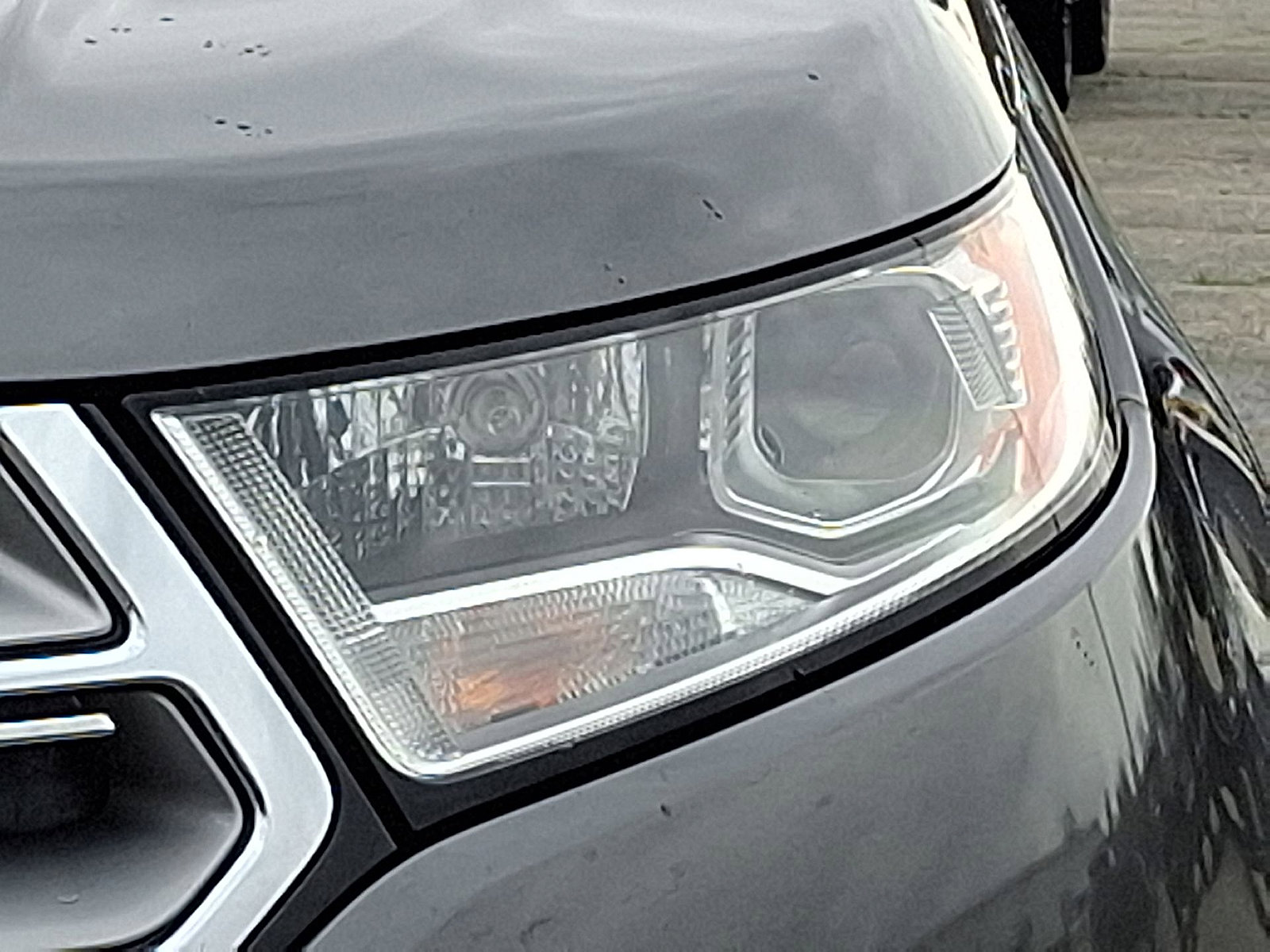 Used 2018 Ford Edge Titanium w/ Equipment Group 302A AWD/4WD image 28