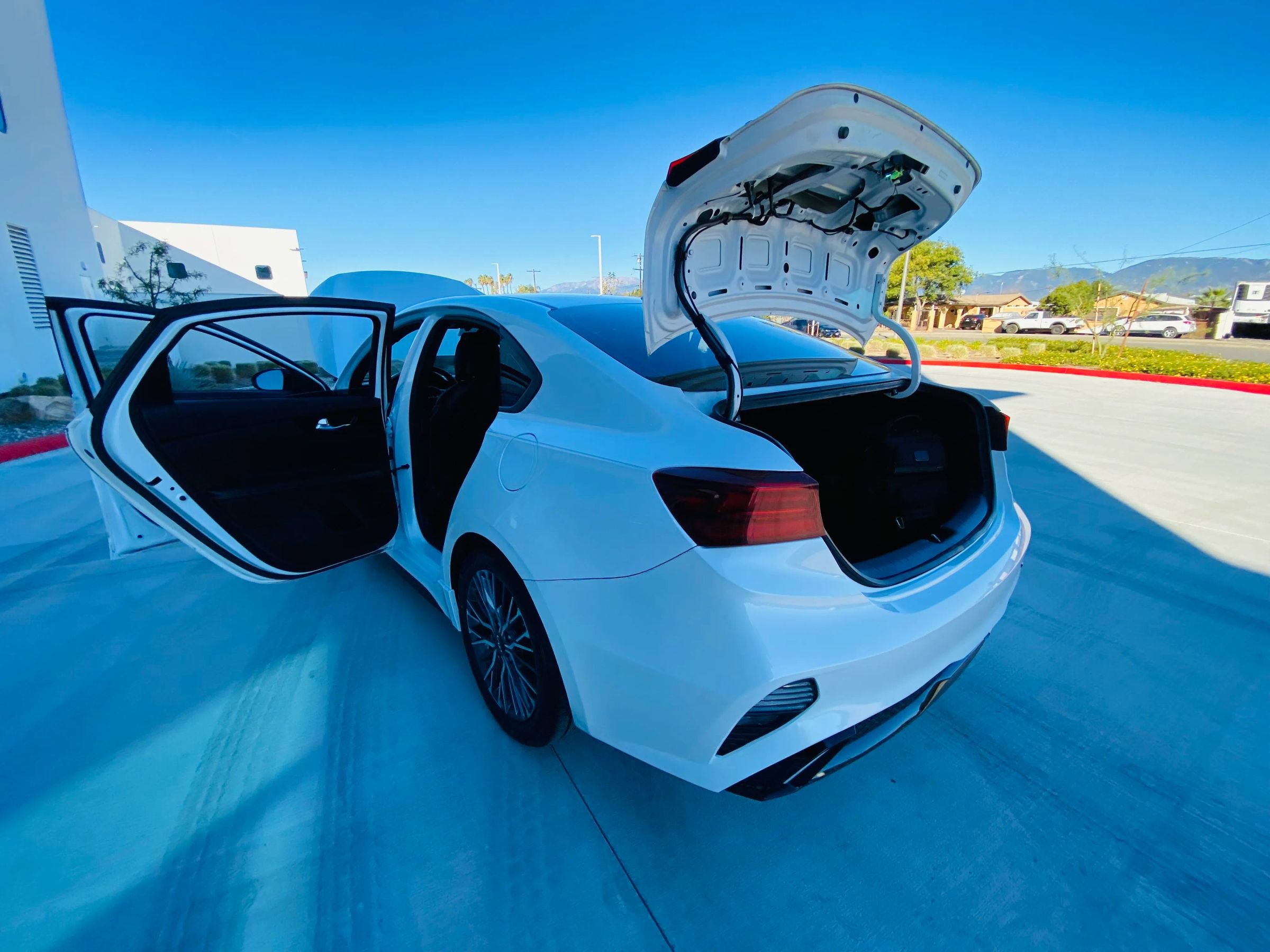 Used 2023 Kia Forte GT-Line image 34