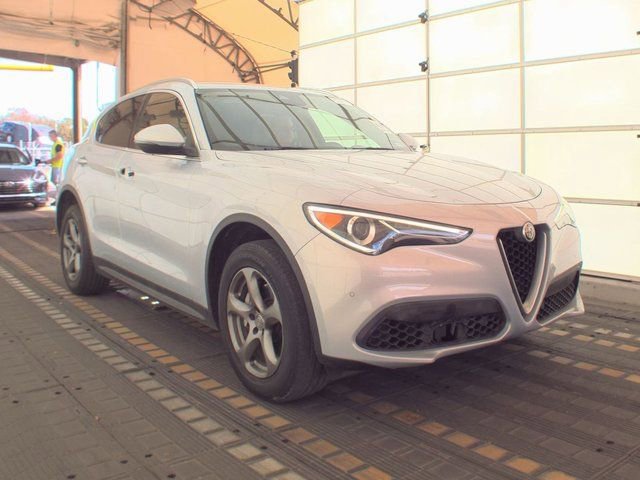 Used 2021 Alfa Romeo Stelvio Sprint w/ Active Assist 1 Package image 3