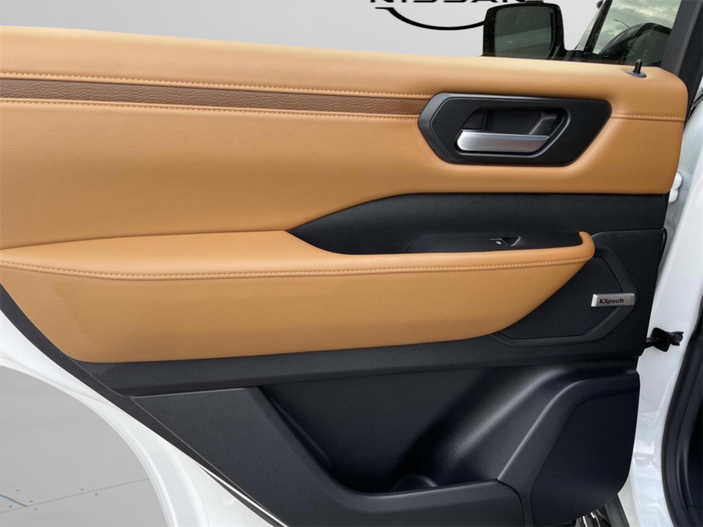 New 2026 Nissan Armada SL w/ Captain's Chari Seat Package image 11