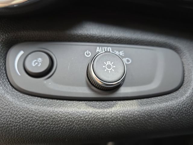 New 2026 Chevrolet Trax RS w/ Driver Confidence Package image 25