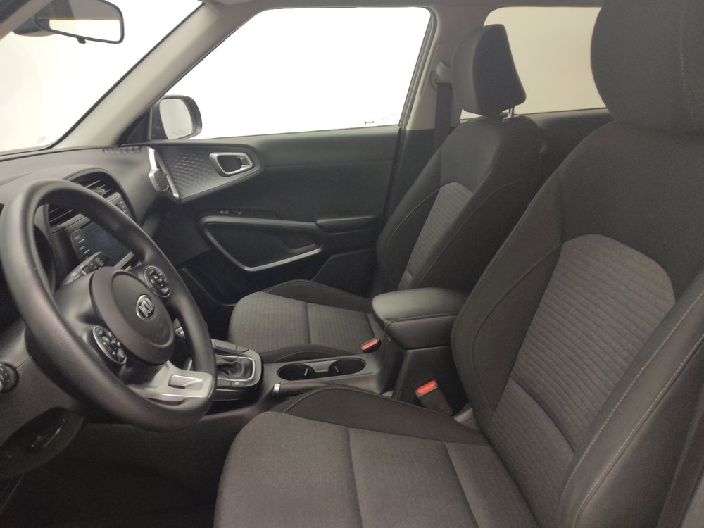 Used 2020 Kia Soul S image 17