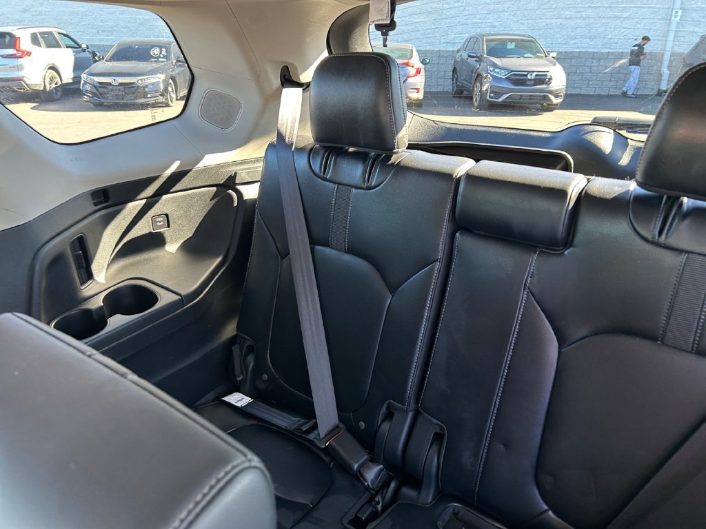 Certified 2024 Honda Pilot Touring image 17