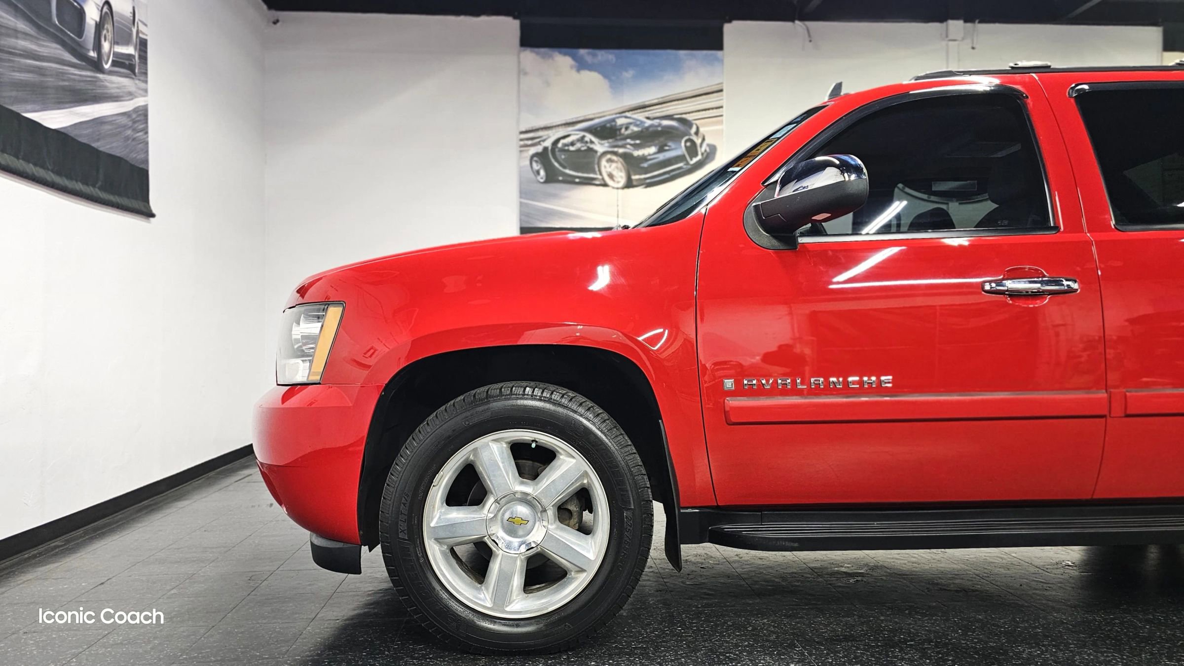 Used 2007 Chevrolet Avalanche LTZ w/ LTZ Preferred Equipment Group AWD/4WD image 14