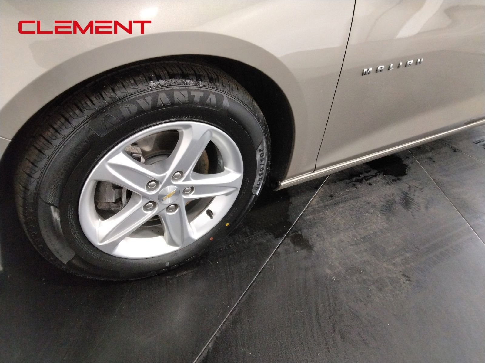 Used 2022 Chevrolet Malibu LT FWD image 44