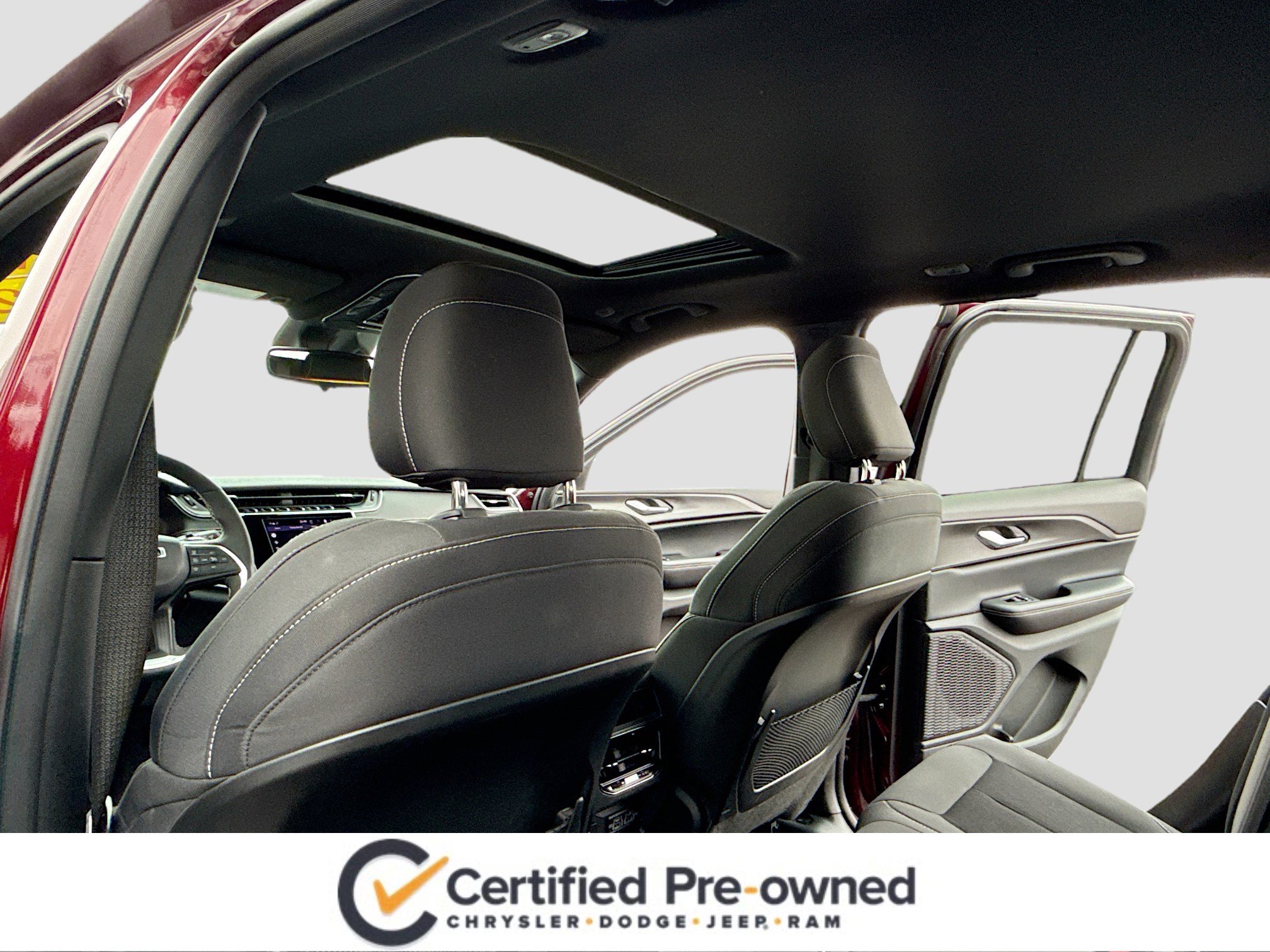 Used 2024 Jeep Grand Cherokee Laredo X w/ Luxury Tech Group I image 6