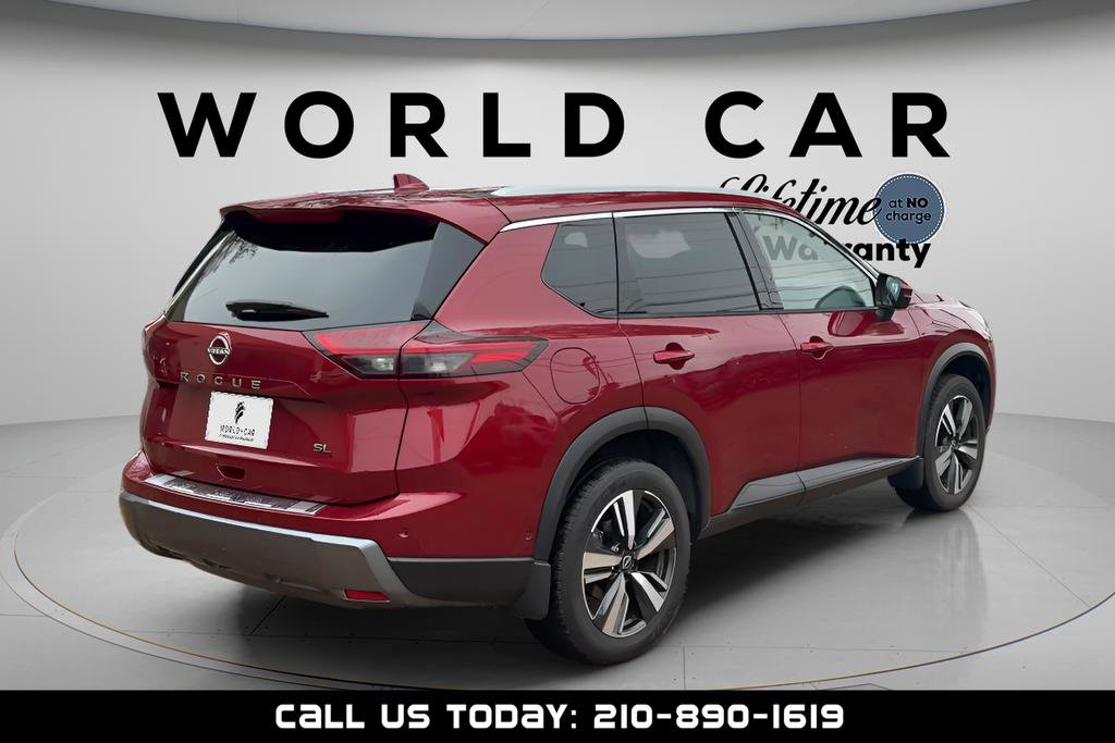 Used 2024 Nissan Rogue SL w/ SL Premium Package image 3