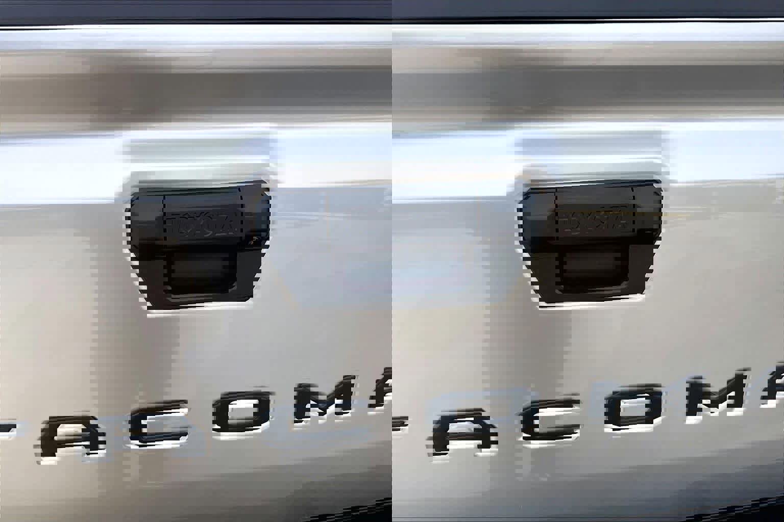 New 2025 Toyota Tacoma TRD Off-Road image 15