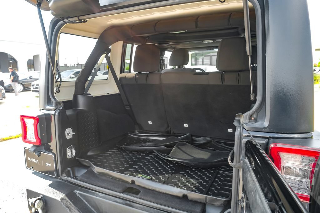 Used 2011 Jeep Wrangler Unlimited Sport AWD/4WD image 46
