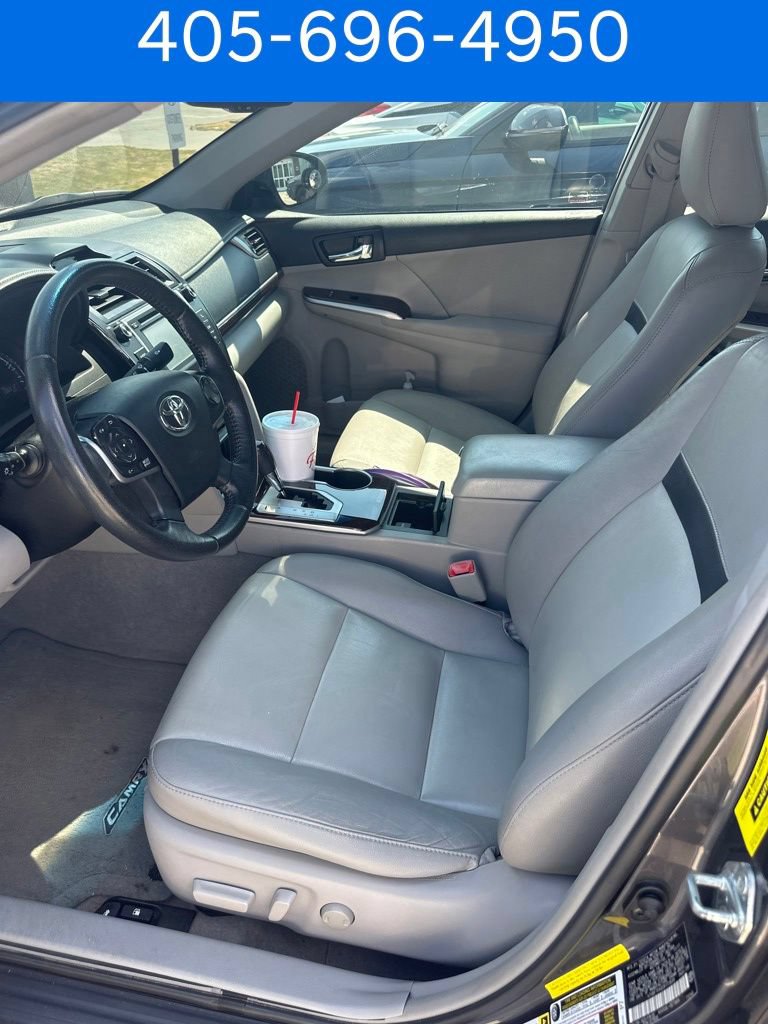 Used 2012 Toyota Camry XLE w/ Convenience Pkg FWD image 5
