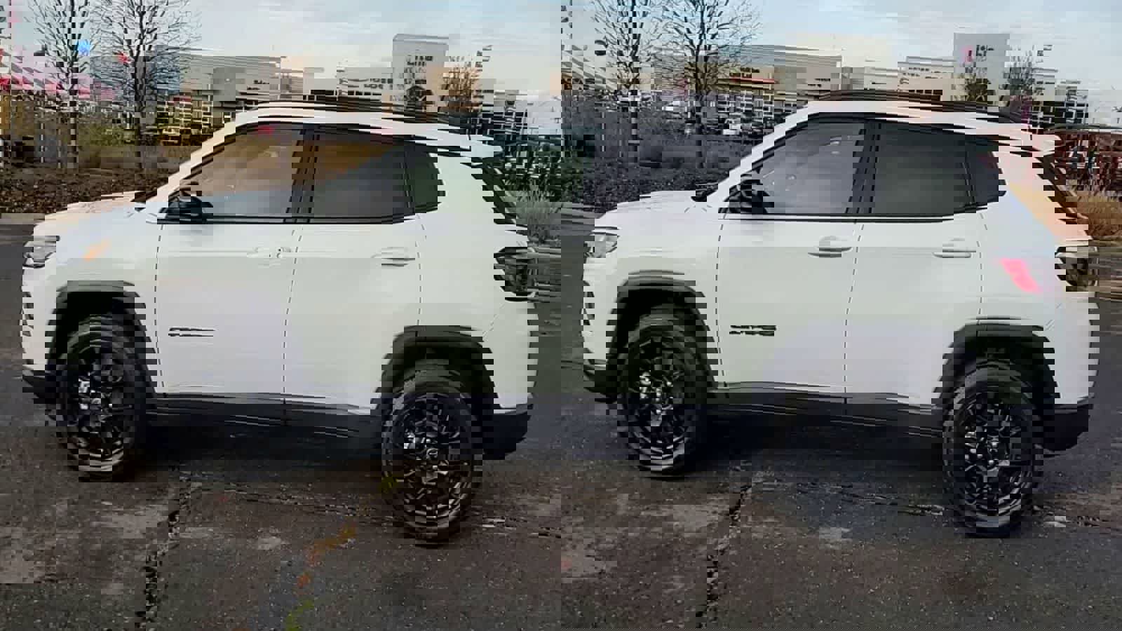 New 2026 Jeep Compass Latitude image 5