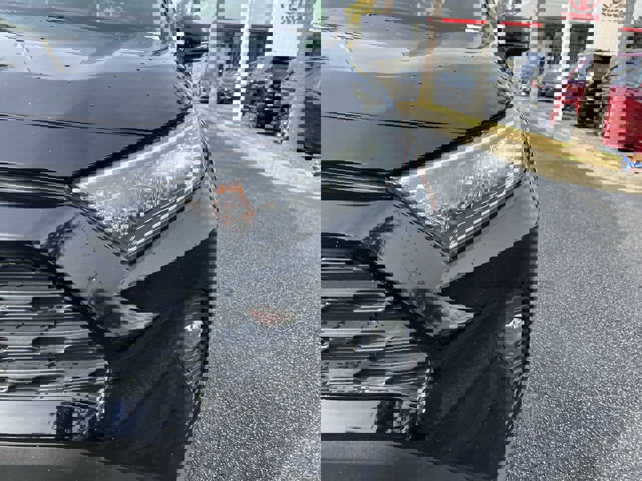 Used 2021 Toyota RAV4 XLE image 5