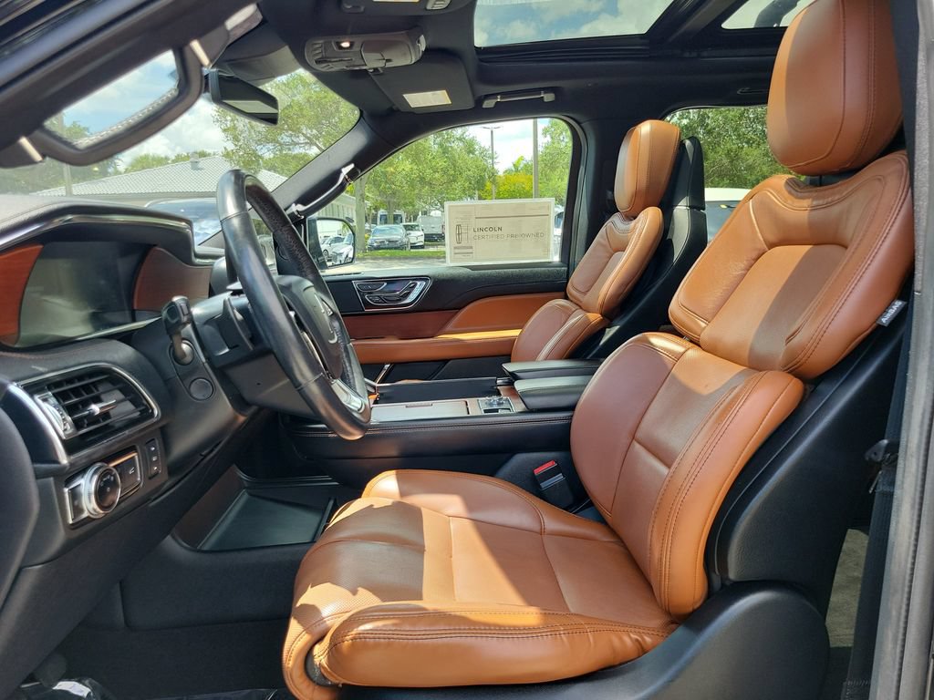 Certified 2020 Lincoln Navigator Reserve w/ Equipment Group 201A Reserve AWD/4WD image 14