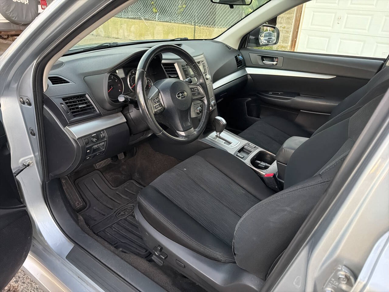 Used 2013 Subaru Legacy 2.5i Premium AWD/4WD image 7