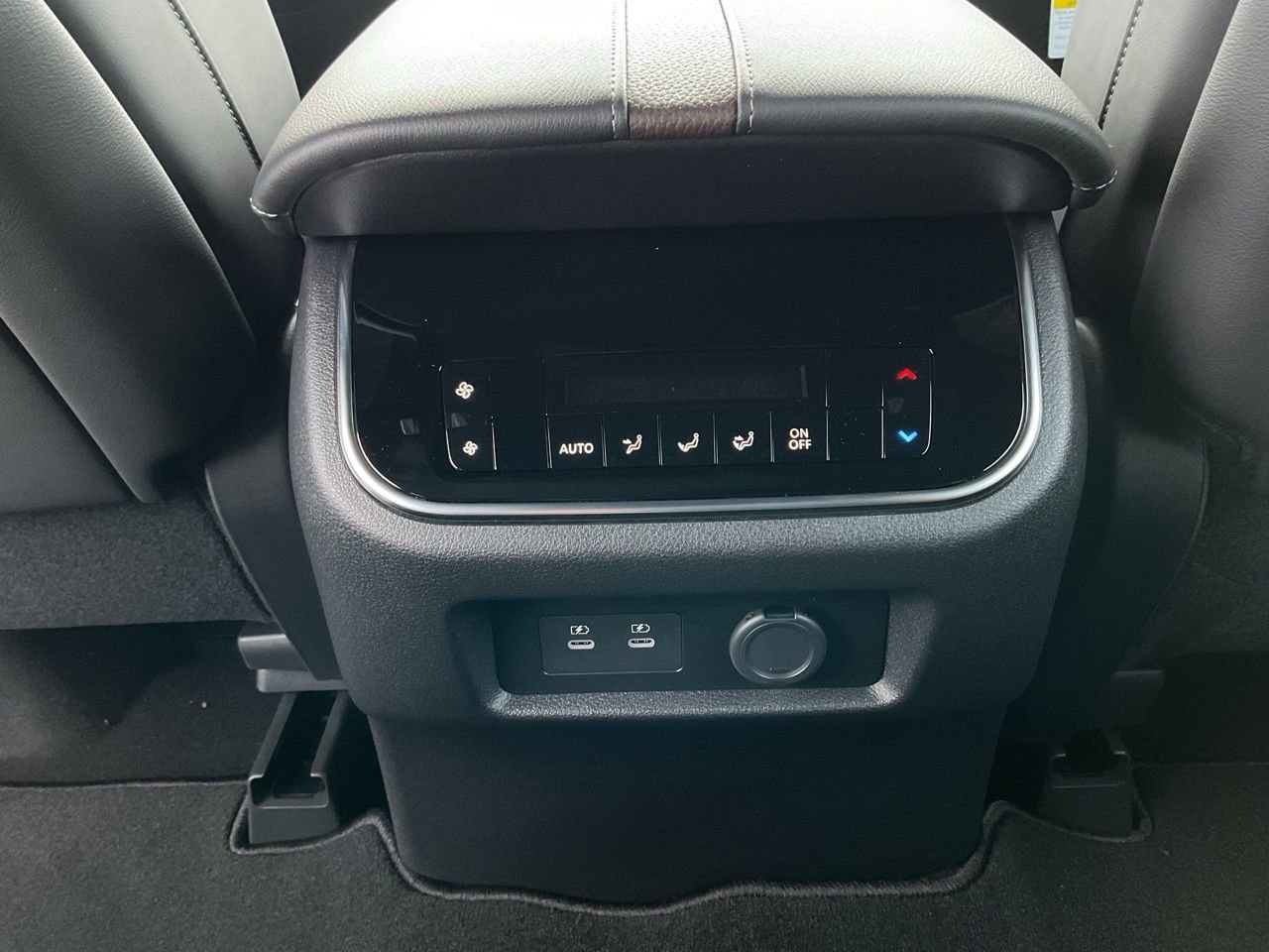 New 2026 Nissan Armada SL image 21