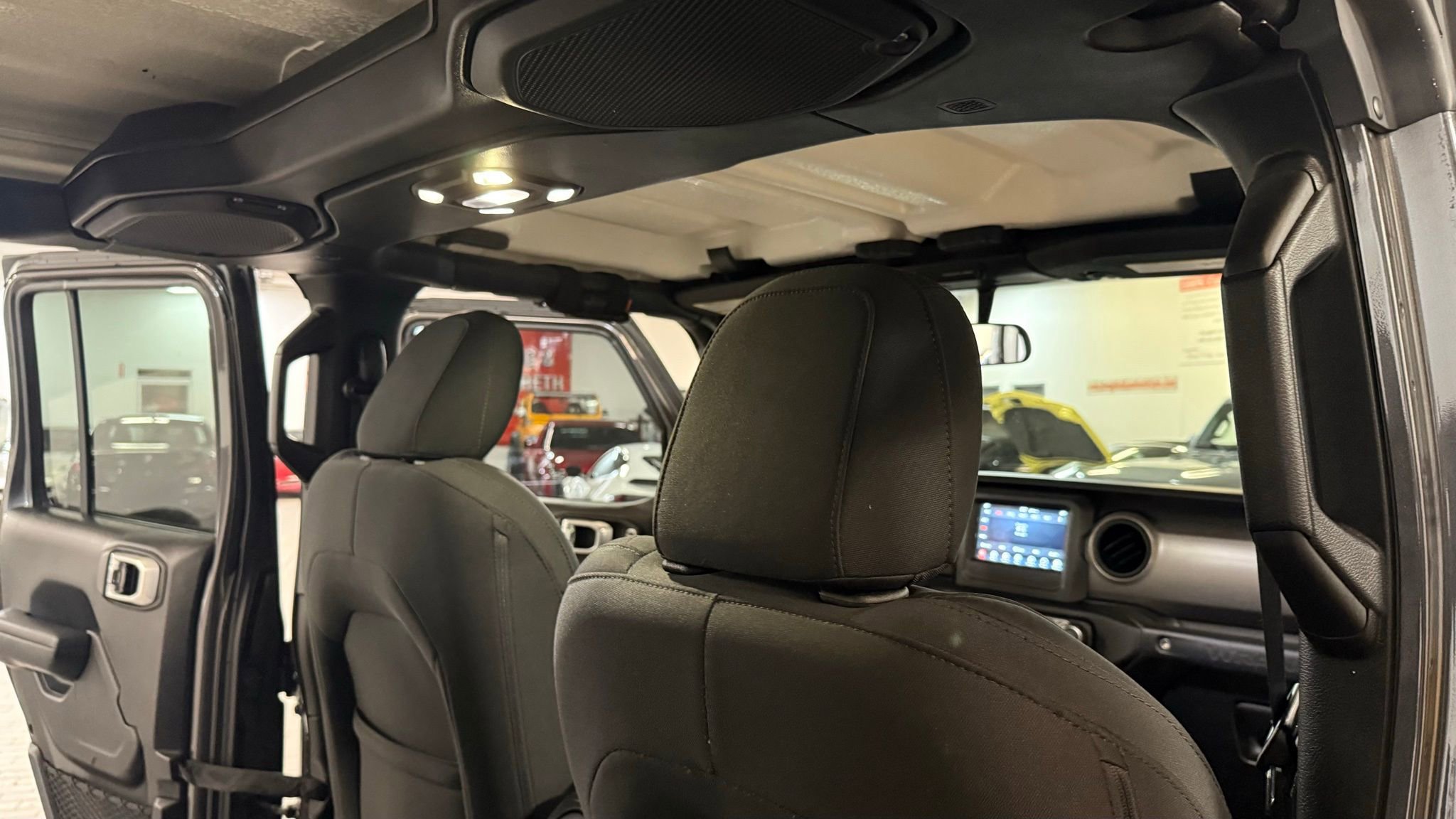 Used 2021 Jeep Wrangler Unlimited Sport image 31