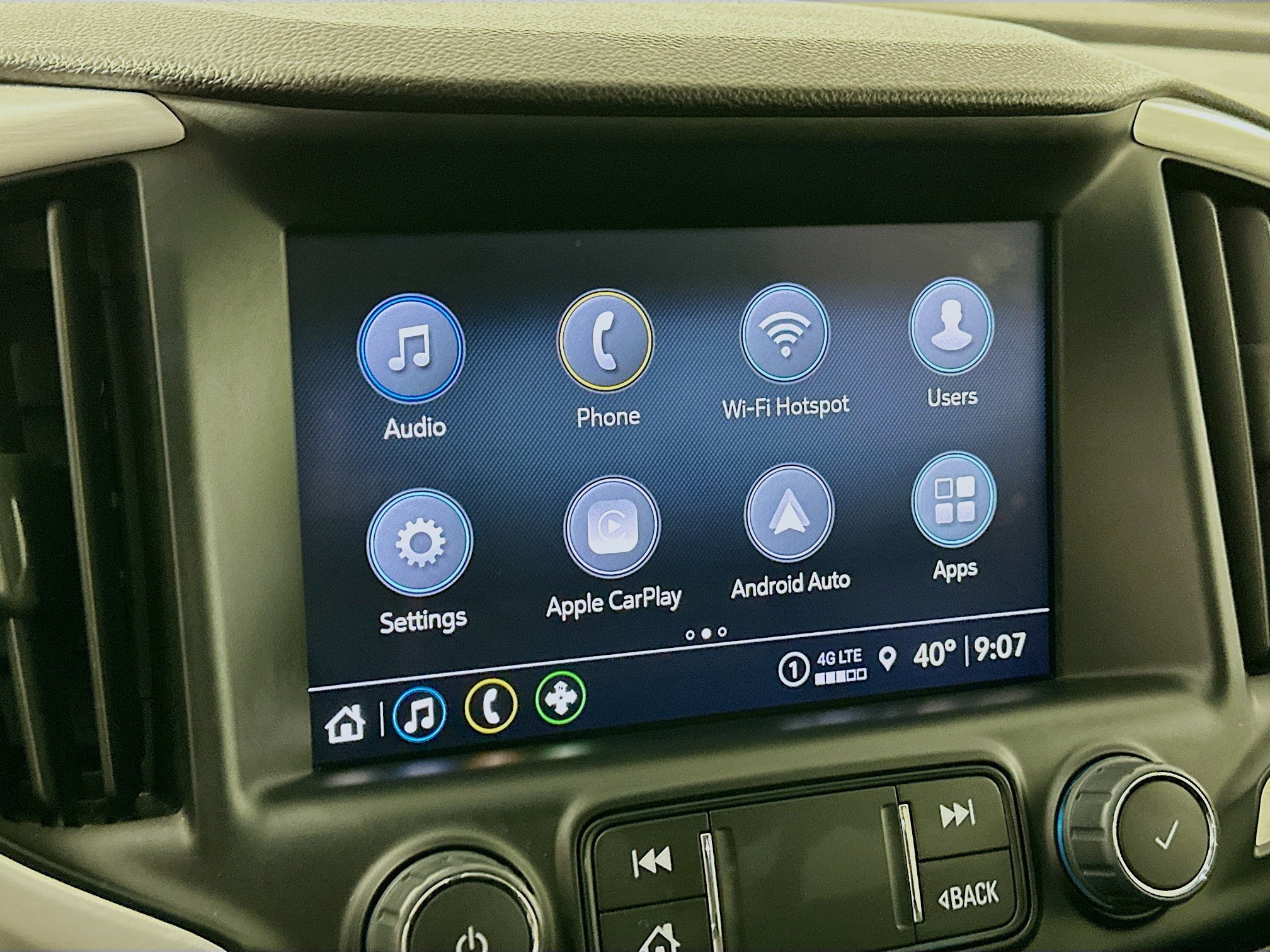 Used 2024 GMC Terrain SLT image 19