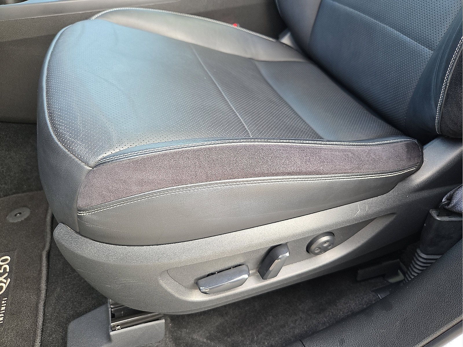 Used 2024 INFINITI QX50 Sport AWD/4WD image 14