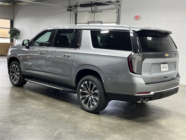 New 2025 Chevrolet Suburban High Country image 6