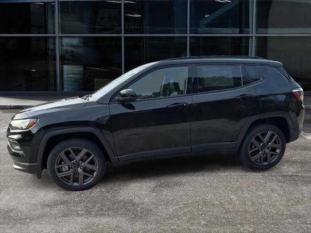 New 2026 Jeep Compass Latitude AWD/4WD image 22