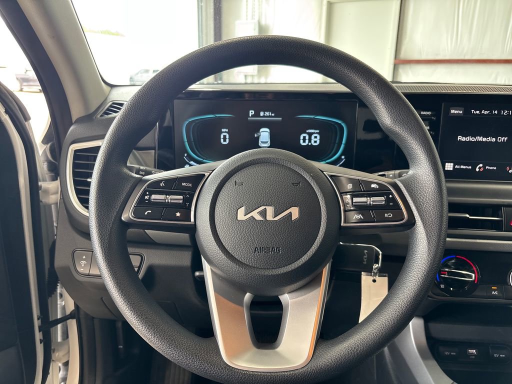 Used 2026 Kia Seltos LX image 9