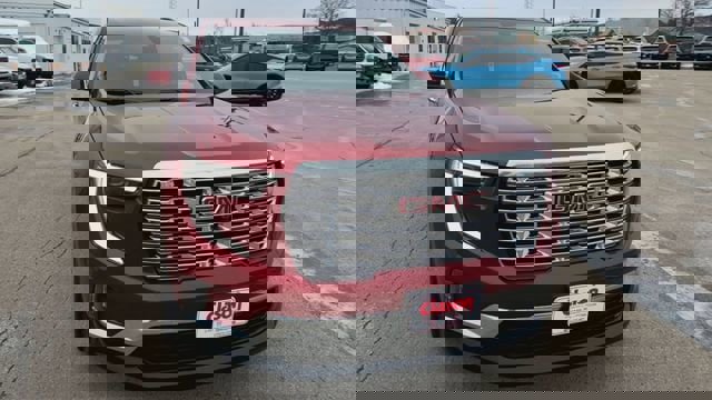 New 2026 GMC Acadia Denali w/ Super Cruise Package image 3
