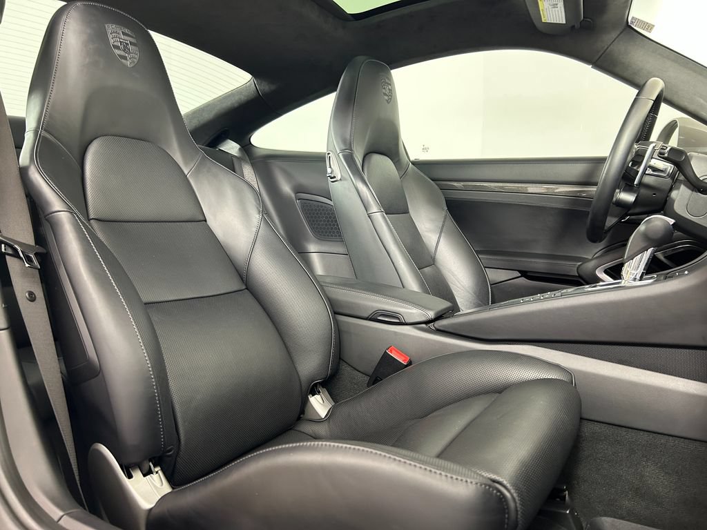 Certified 2019 Porsche 911 4 Coupe AWD/4WD image 23