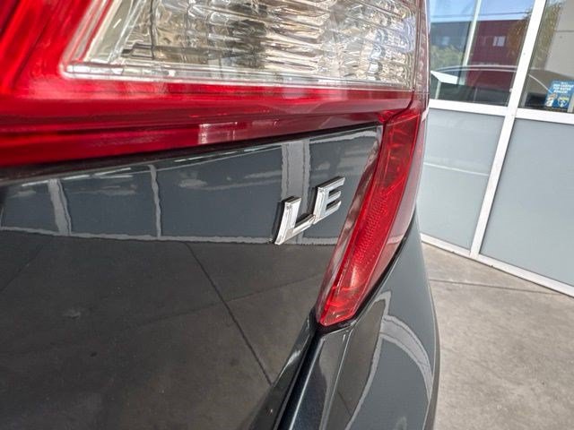 Used 2014 Toyota Camry LE FWD image 15
