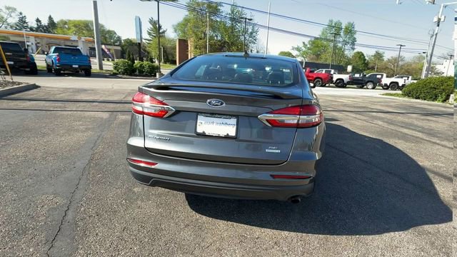 Used 2020 Ford Fusion SE w/ Equipment Group 151A FWD image 7