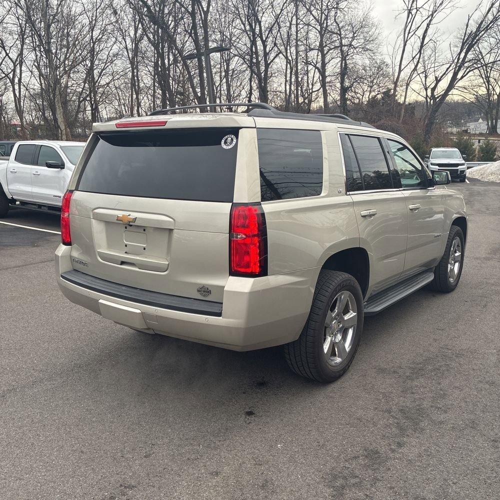 Used 2017 Chevrolet Tahoe LT image 3
