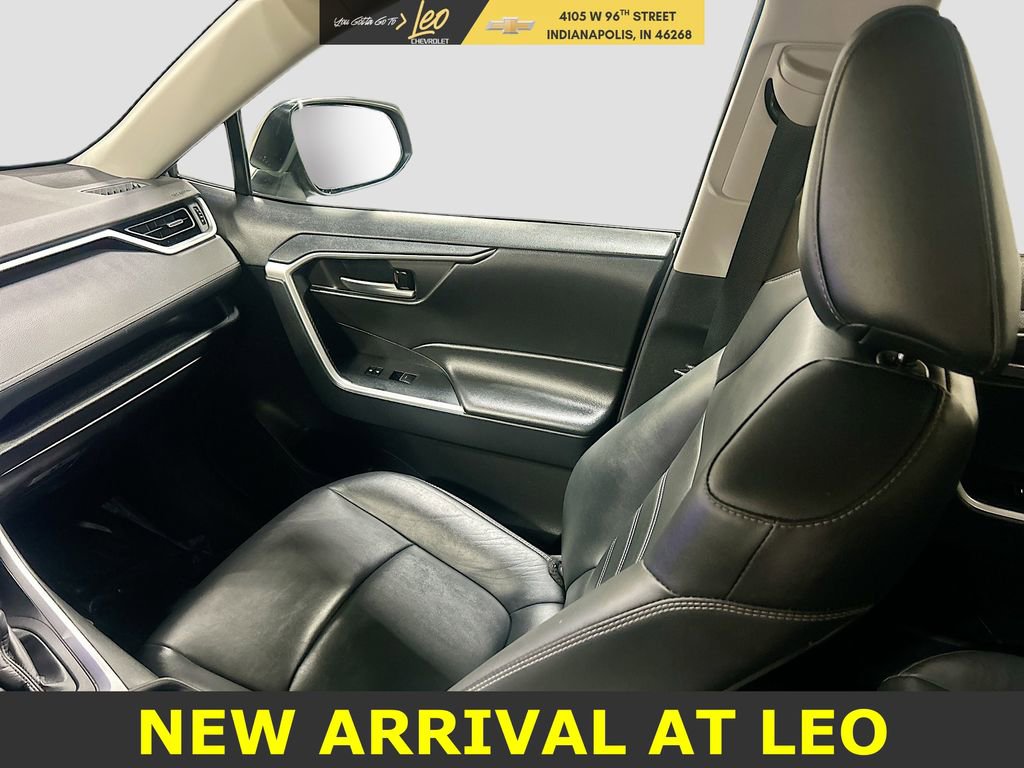 Used 2024 Toyota RAV4 XLE Premium image 24