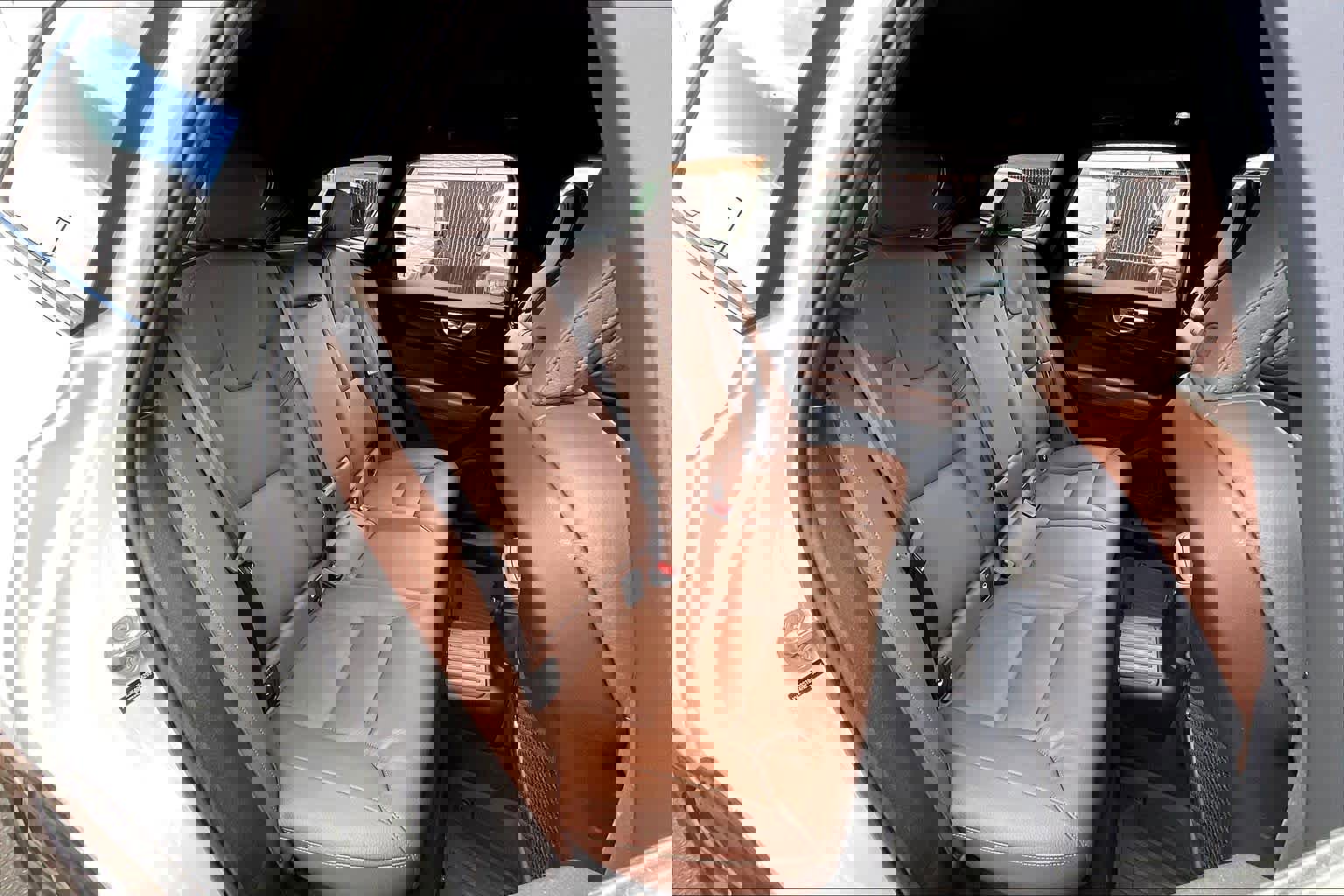 Used 2025 Volvo XC60 T8 Plus w/ Protection Package Premier image 29