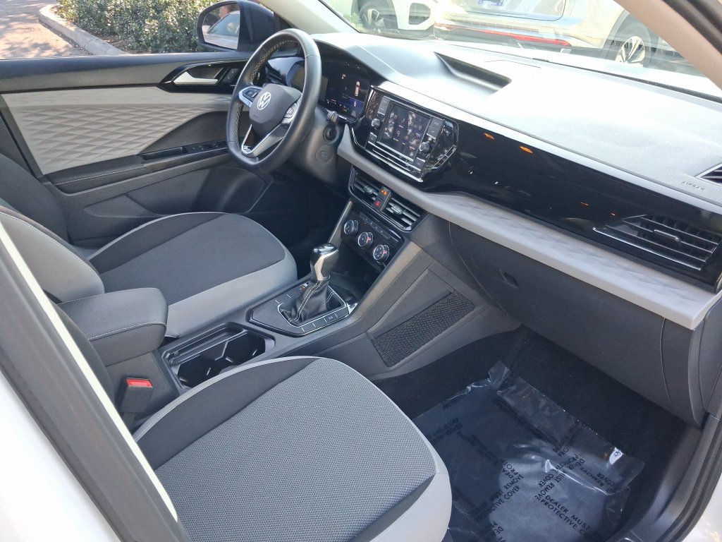 Certified 2024 Volkswagen Taos S FWD image 28