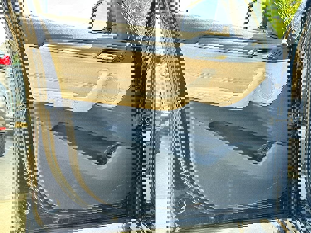 Used 2016 BMW X1 xDrive28i image 12