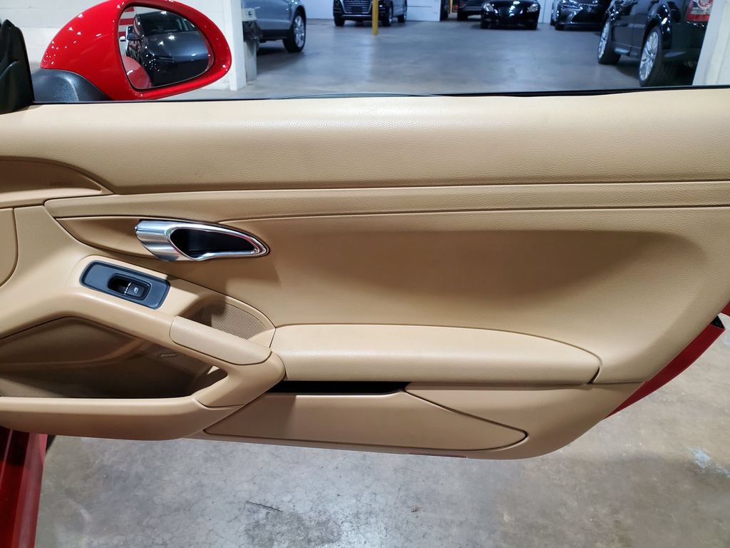 Used 2015 Porsche Boxster RWD image 29