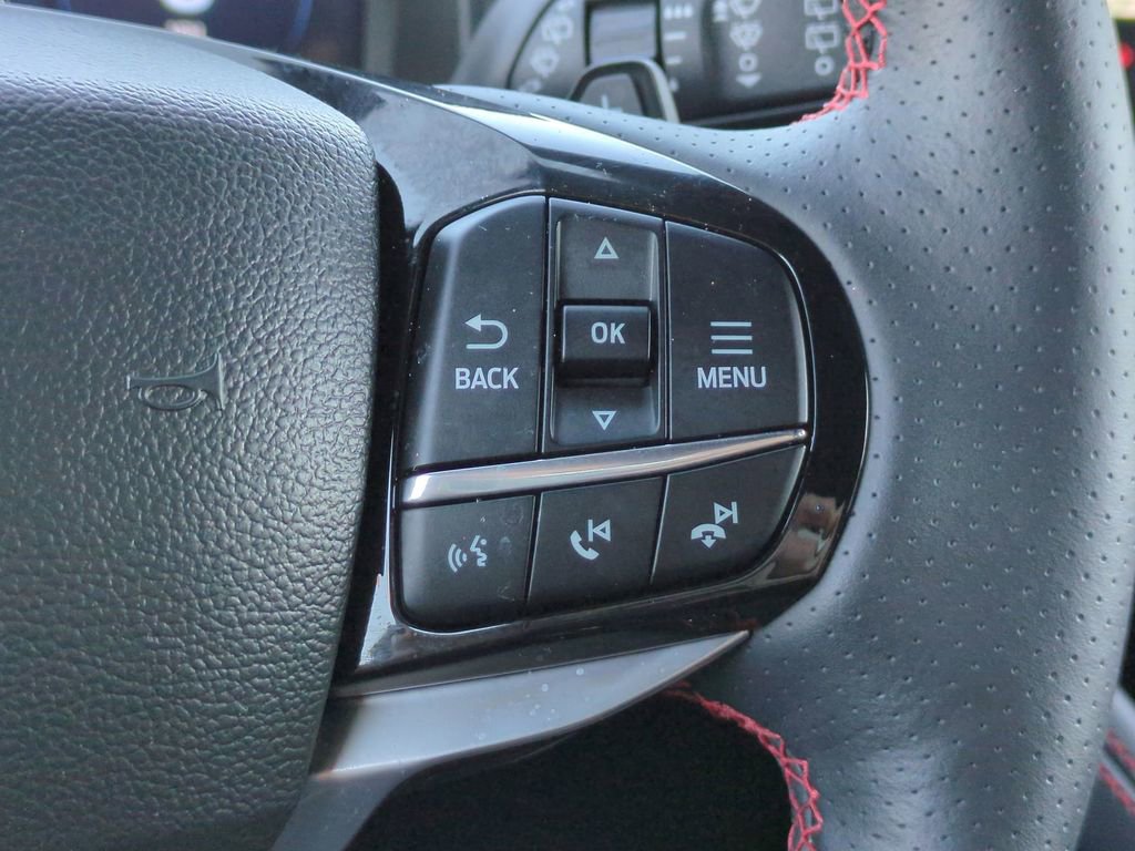 Used 2025 Ford Explorer ST image 28